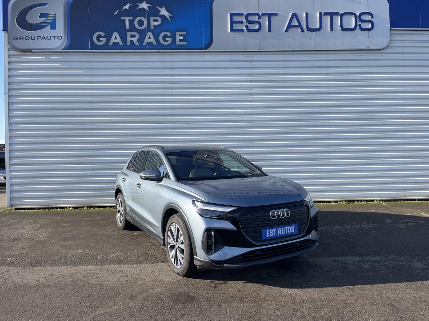 AUDI Q4 e-tron